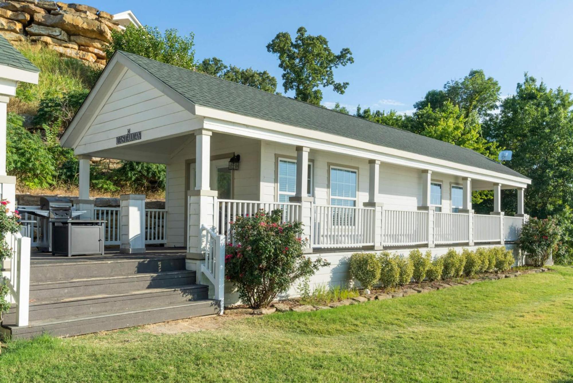Crosstimbers Marina And Cottages Sperry Exterior foto