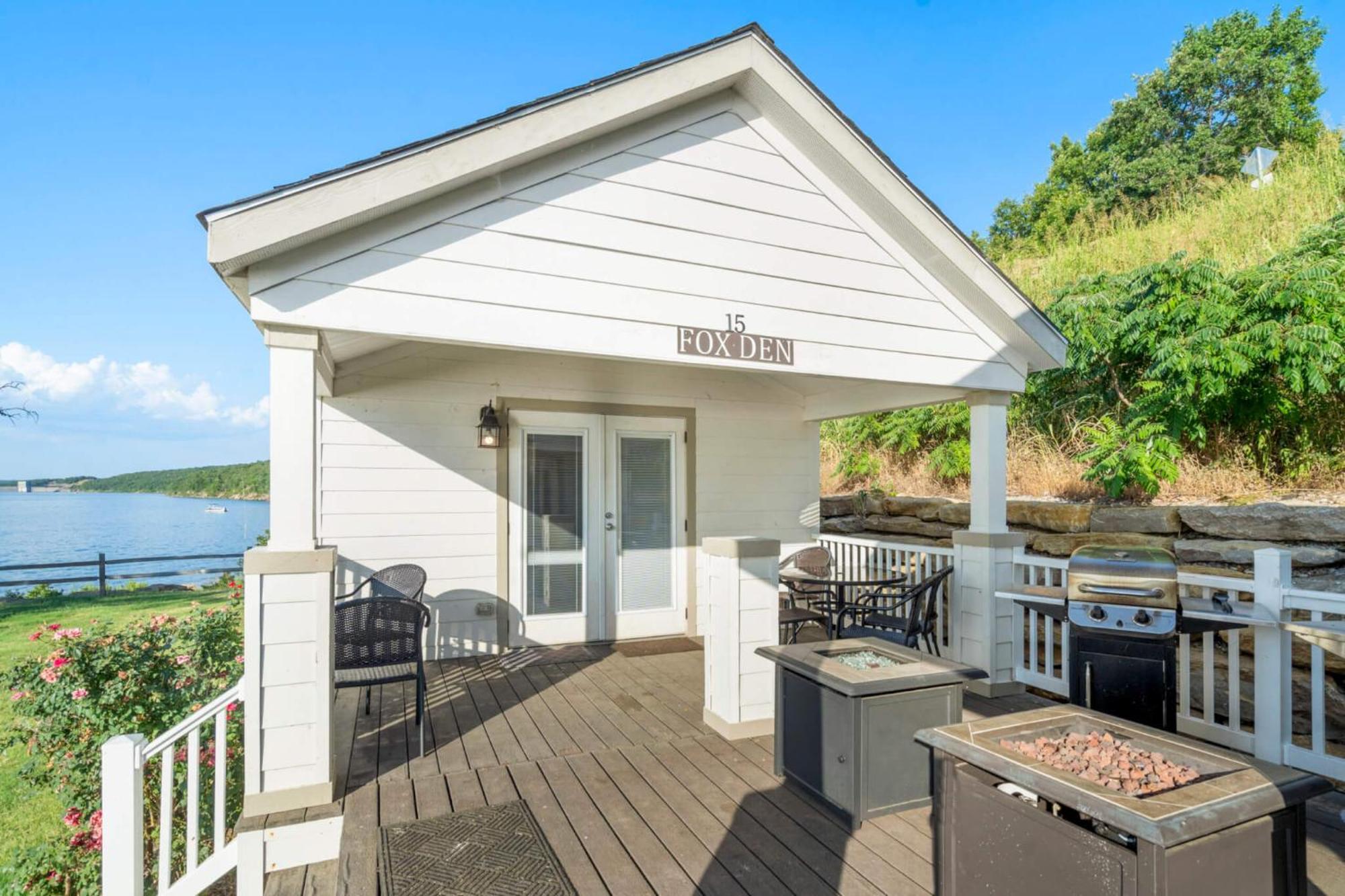 Crosstimbers Marina And Cottages Sperry Exterior foto