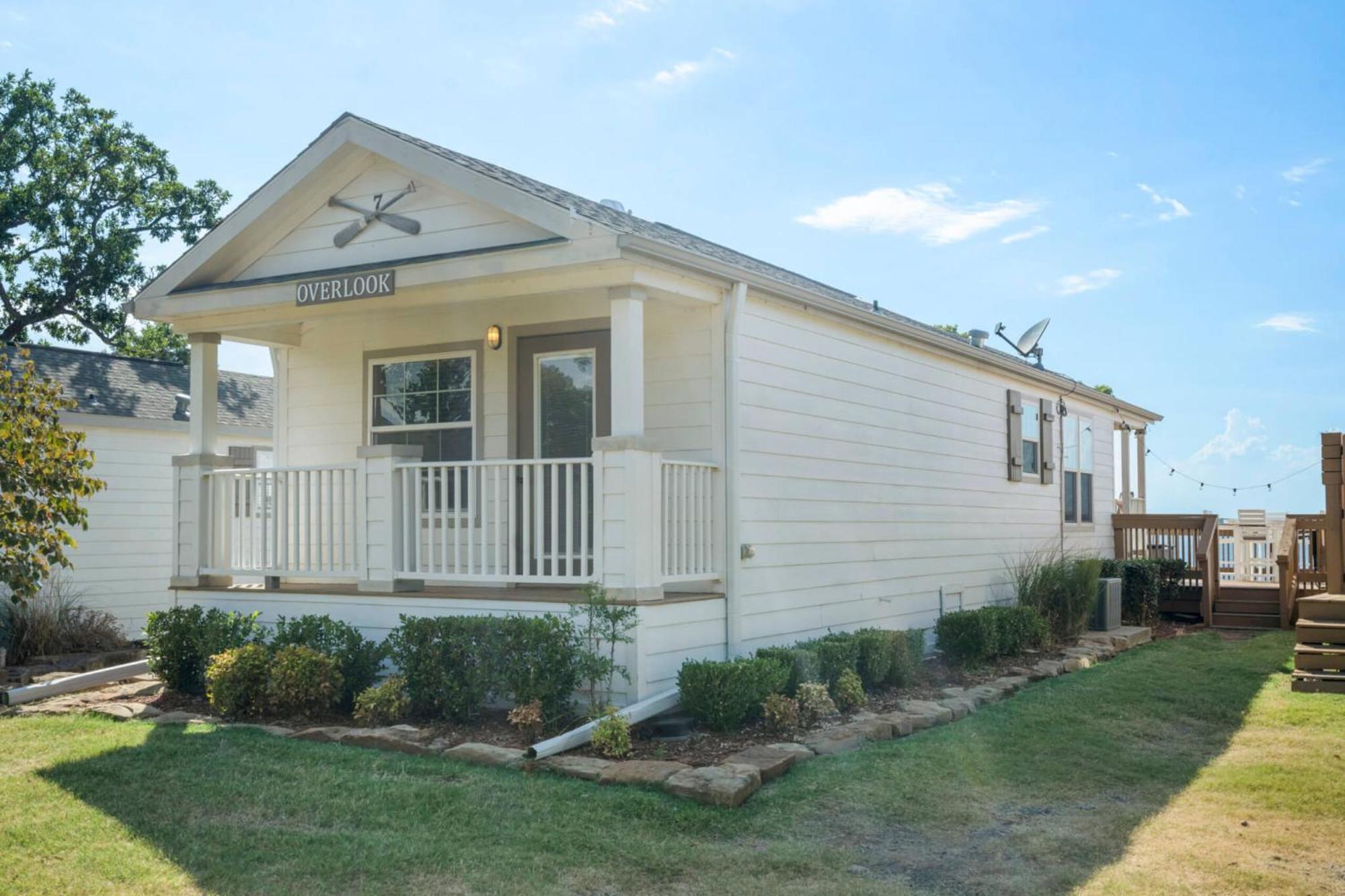 Crosstimbers Marina And Cottages Sperry Exterior foto